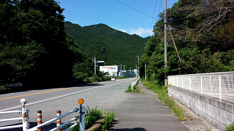 鈴鹿峠の峠道